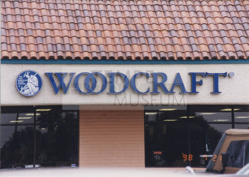 Woodcraft   -  1538 East Southern Avenue, Tempe, Arizona