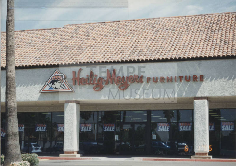 Heilig-Meyers Furniture   -  1544  East Southern Avenue, Tempe, Arizona