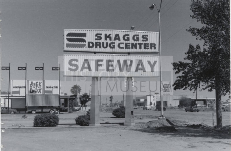 Safeway Grocery Store - 926 East Broadway Road, Tempe, Arizona