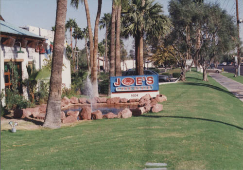 Joe's Crab Shack  - 1604 East Southern Avenue,  Tempe, Arizona