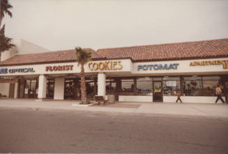 Fotomat   - 1628 East Southern Avenue,  Tempe, Arizona