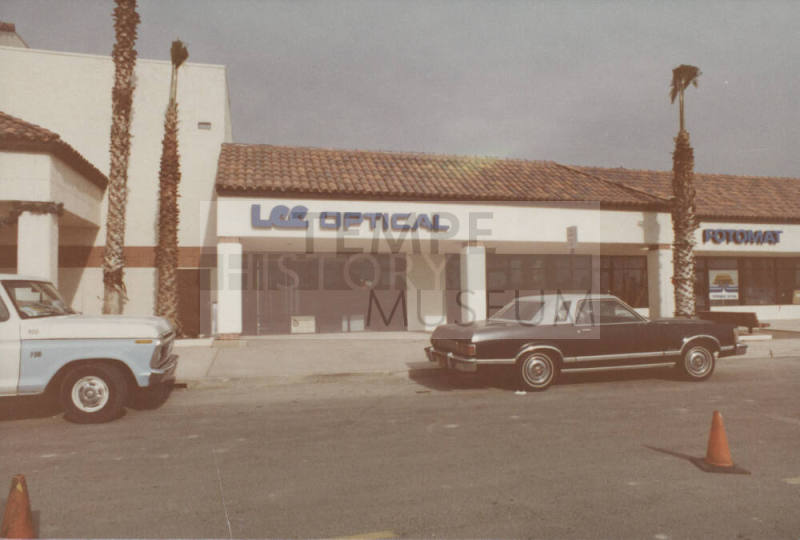 Lee Optical    - 1628 East Southern Avenue,  Tempe, Arizona