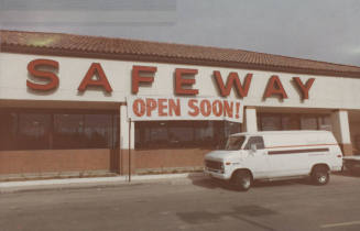 Safeway Food & Drug     -  1706   East Southern Avenue,  Tempe, Arizona