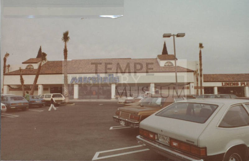 Marshalls   - 1740 East Southern Avenue,  Tempe, Arizona