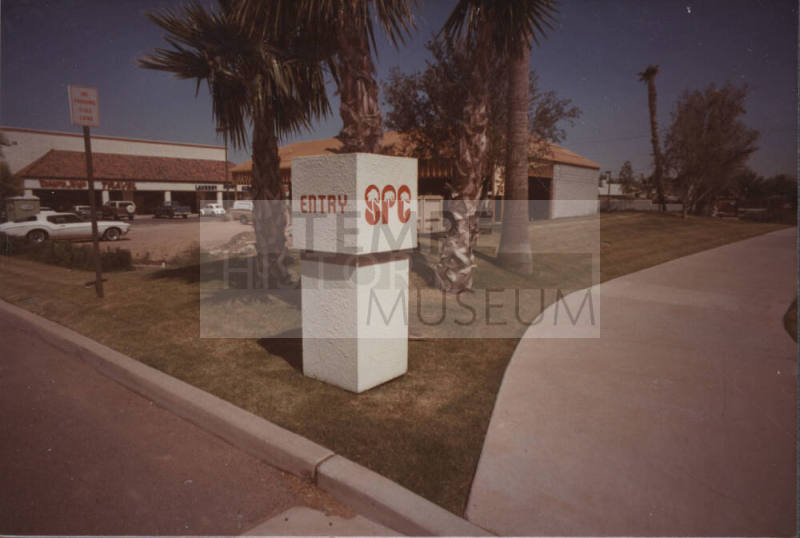 Southern Palms Center  - 1800 East Southern Avenue,  Tempe, Arizona