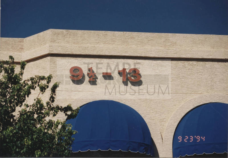 Fashion Wide Shoes -   1804  East Southern Avenue,  Tempe, Arizona