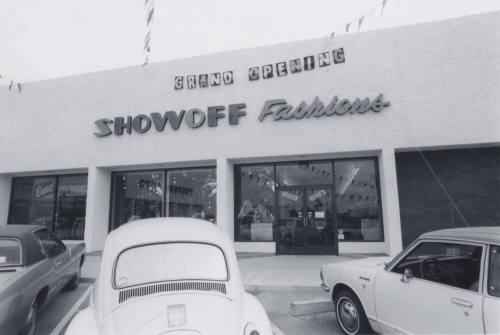 Showoff Fashions - 935 East Broadway Road, Tempe, Arizona