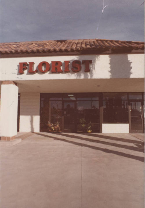 Flowers Galore   -  1726  East Southern Avenue,  Tempe, Arizona