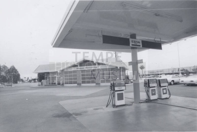 Exxon Gasoline Station - 909 East Broadway Road, Tempe, Arizona