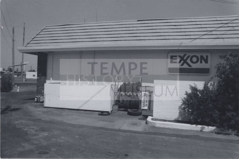 Exxon Gasoline Station - 909 East Broadway Road, Tempe, Arizona
