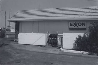 Exxon Gasoline Station - 909 East Broadway Road, Tempe, Arizona