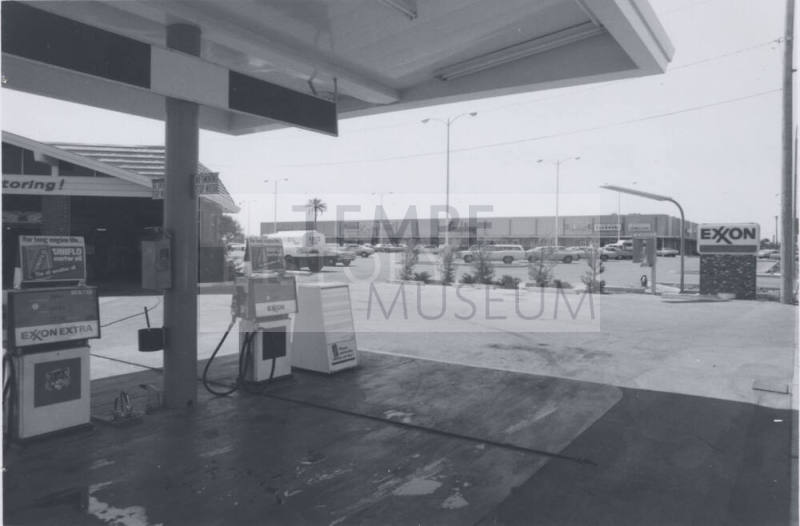 Exxon Gasoline Station - 909 East Broadway Road, Tempe, Arizona