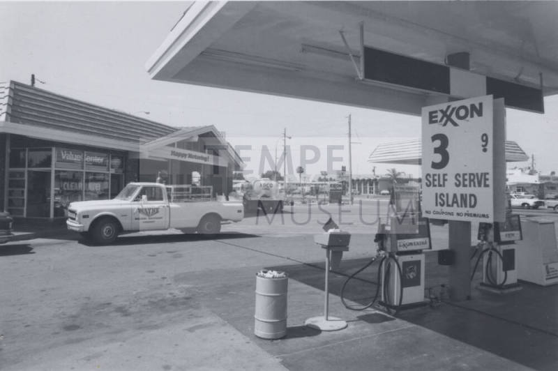 Exxon Gasoline Station - 909 East Broadway Road, Tempe, Arizona
