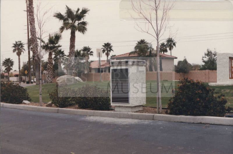 Crestwood Medical Center  -  2102 -2127   West  Southern Avenue, Tempe, Arizona