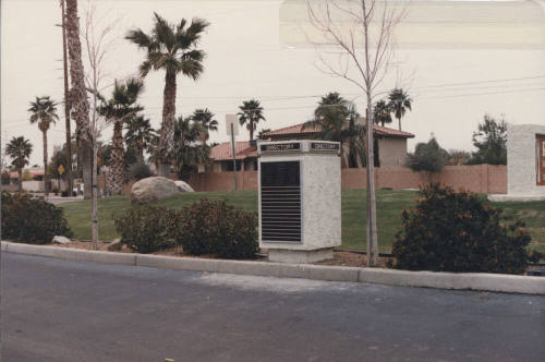 Crestwood Medical Center  -  2102 -2127   West  Southern Avenue, Tempe, Arizona
