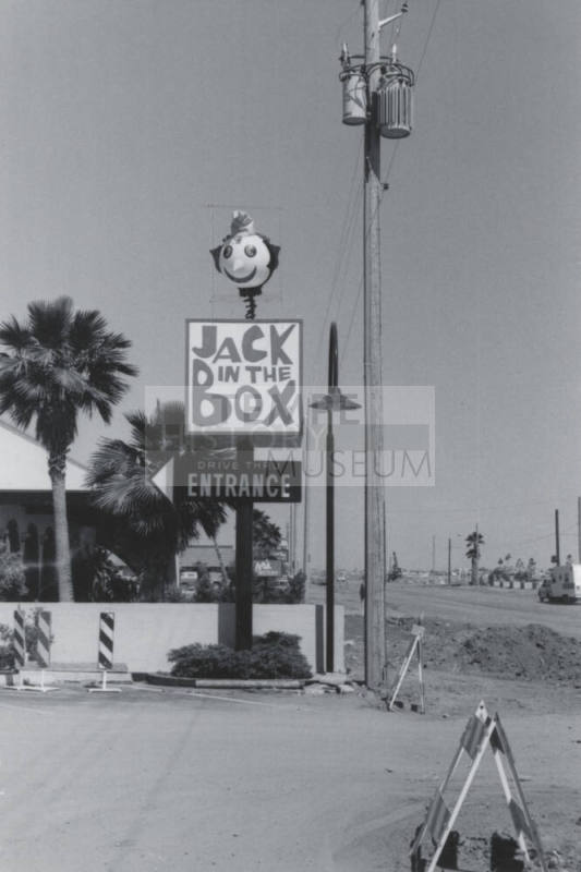 Jack-In-The-Box Restaurant - 942 East Broadway Road, Tempe, Arizona