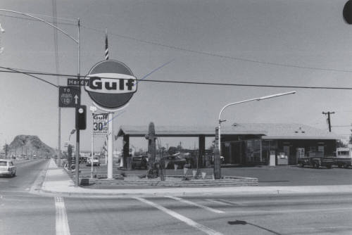 Gulf Gasoline Station - 904 West Broadway Road, Tempe, Arizona