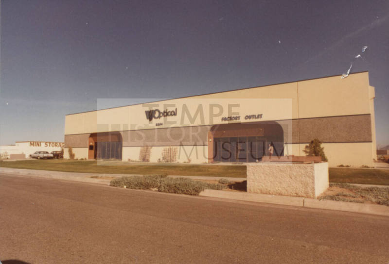 W Optical Factory Outlet   -  2204  West  Southern Avenue, Tempe, Arizona