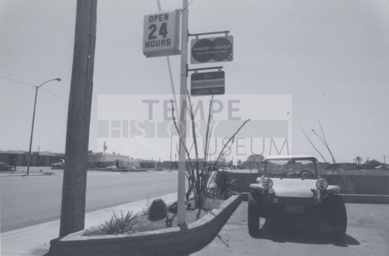 Gulf Gasoline Station - 904 West Broadway Road, Tempe, Arizona