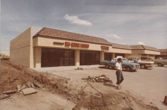 Animal Clinic - 2726 West Southern Avenue, Tempe, AZ.