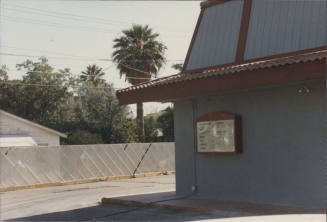 Mama's Pizzeria - 106 East University Drive, Tempe, AZ.