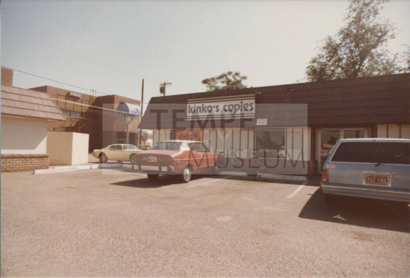 Kinko's Copies - 204 East University Drive, Tempe, AZ.