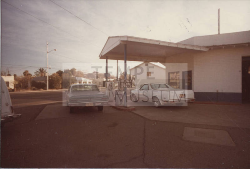 Ronnie's Auto Service  - 527 West University Drive , Tempe, Arizona