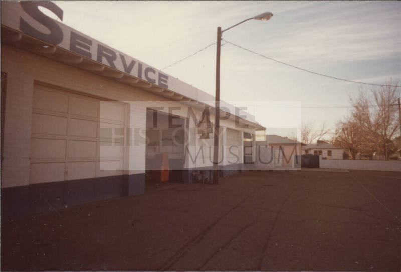 Ronnie's Auto Service  - 527 West University Drive , Tempe, Arizona