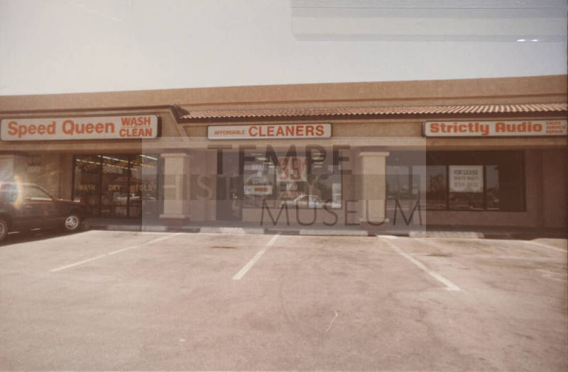 Speed Queen Wash & Clean    - 847 West University Drive, Tempe, Arizona