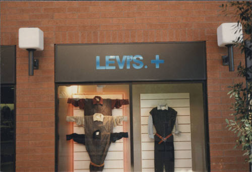 Levi's +    - 900 East University Drive, Tempe,  Arizona