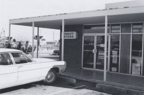 Orowheat Bakery Thrift Store - 1115 West Broadway Road, Tempe, Arizona