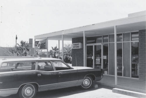 Orowheat Bakery Thrift Store - 1115 West Broadway Road, Tempe, Arizona