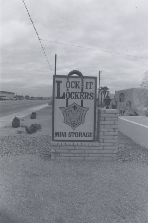 Lock It Lockers - 1135 West Broadway Road, Tempe, Arizona