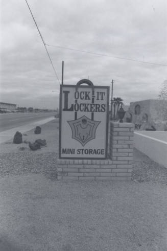 Lock It Lockers - 1135 West Broadway Road, Tempe, Arizona