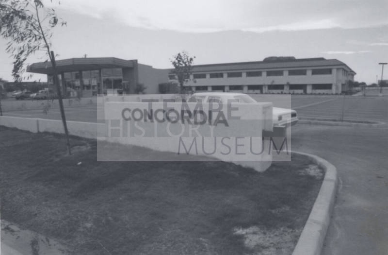 Concordia Office Complex - 1414 West Broadway Road, Tempe, Arizona
