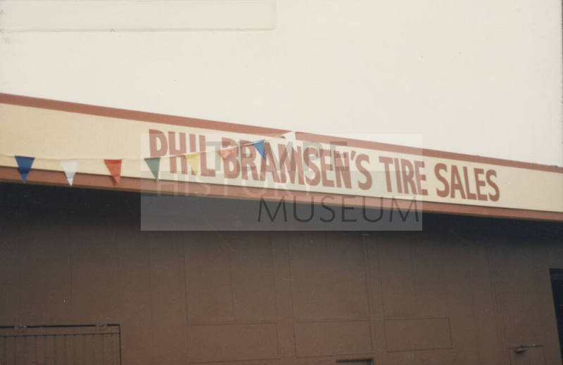 Phil Bramsen's Tire Store - 1740 East Broadway Road, Tempe, Arizona