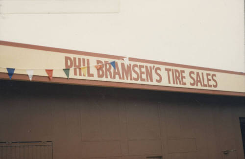 Phil Bramsen's Tire Store - 1740 East Broadway Road, Tempe, Arizona
