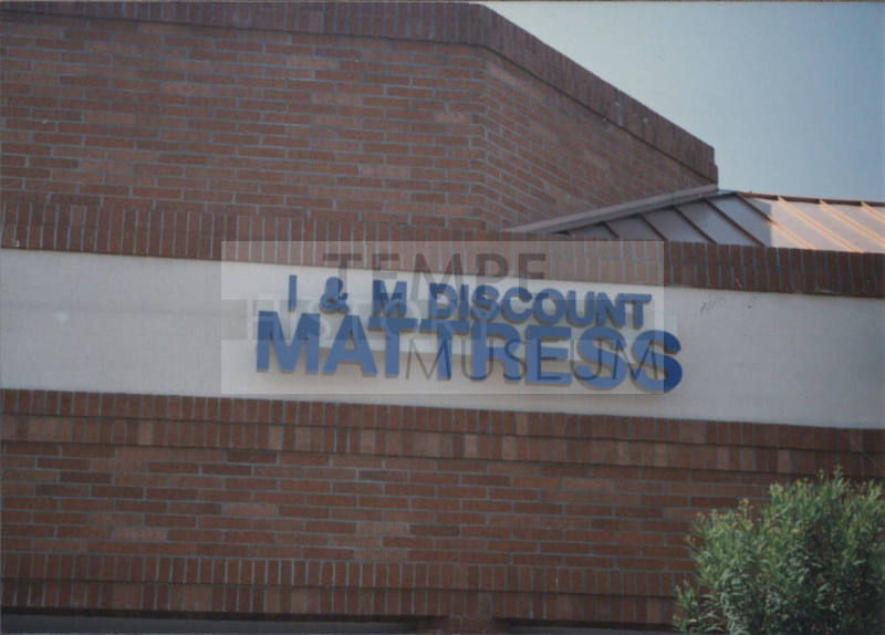 I & M Discount Mattress - 655 West Warner Road, Tempe, AZ.