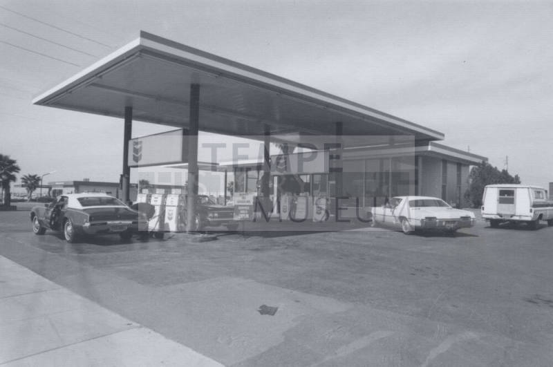 Chevron Gasoline Station - 1808 East Broadway Road, Tempe, Arizona