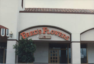Fred's Flowers  - 1761 E. Warner Road, Tempe, AZ