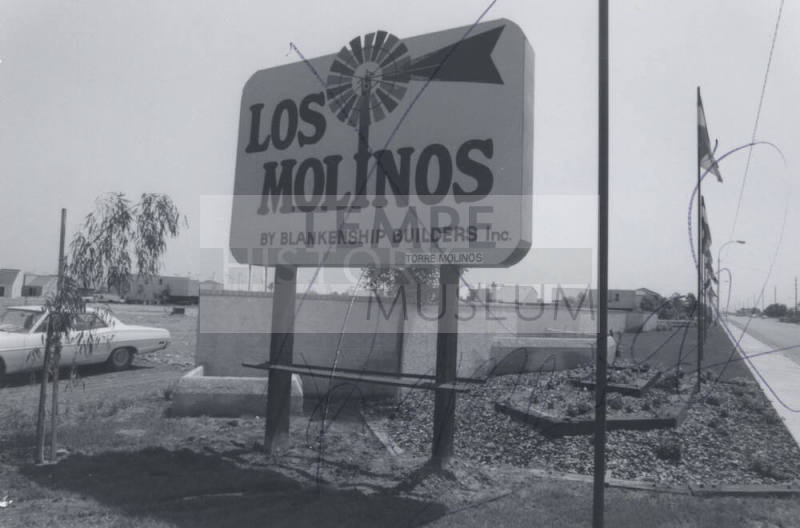 Los Molinos - 2100 East Broadway Road, Tempe, Arizona