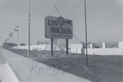 Los Molinos - 2100 East Broadway Road, Tempe, Arizona