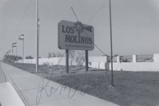 Los Molinos - 2100 East Broadway Road, Tempe, Arizona