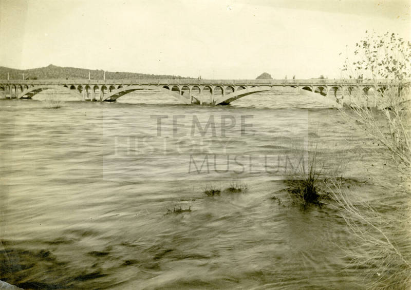 OS-4   Tempe State Bridge (Ash Ave) During Flood
