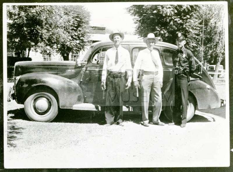 OS-28 Tempe Police and First Radio Patrol Car