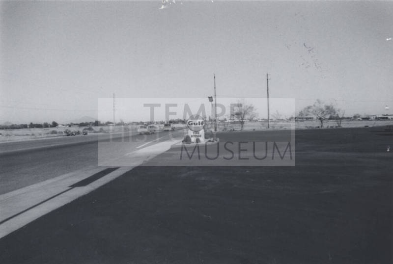 Rodriquez and Son Gulf Gasoline Station - 2210 East Broadway Road, Tempe, Arizona