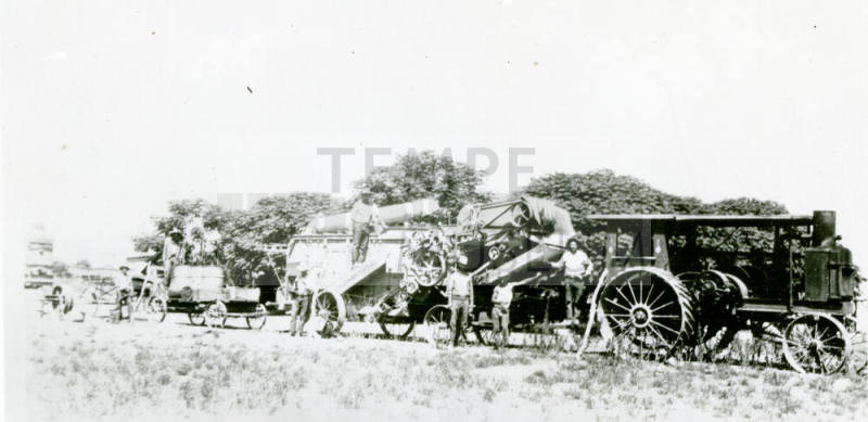 OS-41 Threshing Outfit with Machines and Crew