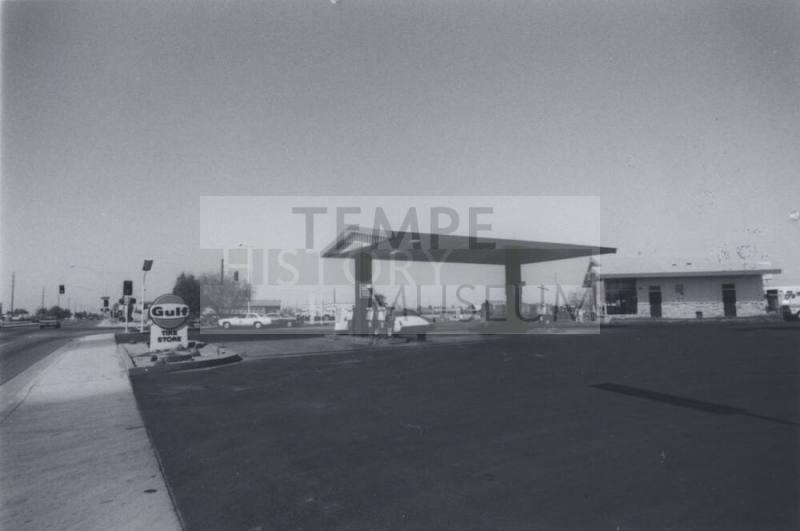 Rodriquez and Son Gulf Gasoline Station - 2210 East Broadway Road, Tempe, Arizona
