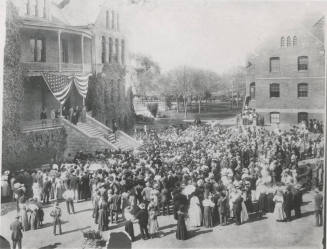 OS-86 Teddy Roosevelt at Steps of Old Main