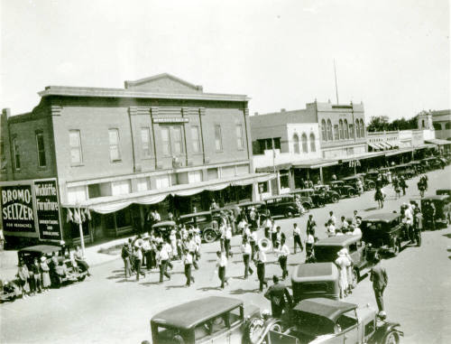 OS-116  Parade on Mill Avenue About 1931